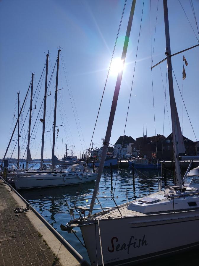Pier 12 Ferienwohnung Eckernförde Buitenkant foto